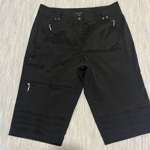 DKNY golf shorts ladies. Size 6.